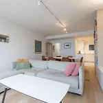 Lecomte - The Shoreline Coastal Walks 190