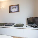 Lecomte - The Shoreline Coastal Walks 190