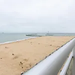 Апартаменты Lecomte - The Shoreline Coastal Walks 190 *