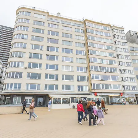 Lecomte - The Shoreline Coastal Walks 190 Остенде