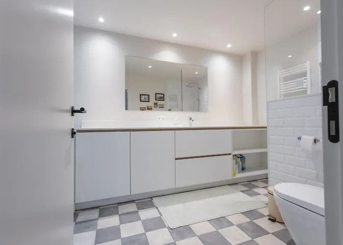 Lecomte - The Shoreline Coastal Walks 190 奥斯滕德